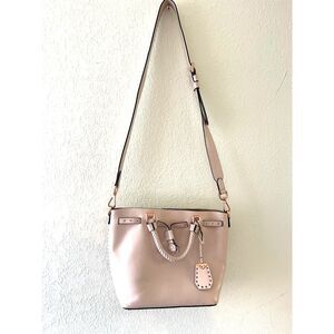 Michael Kors Blakely Bucket Leather Crossbody Shoulder Bag In Rose Soft Pink